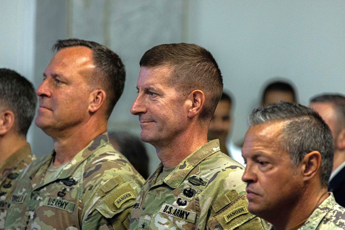 Maj Gen McFarlane of CJTF Operation Inherent Resolve relinquishes ...